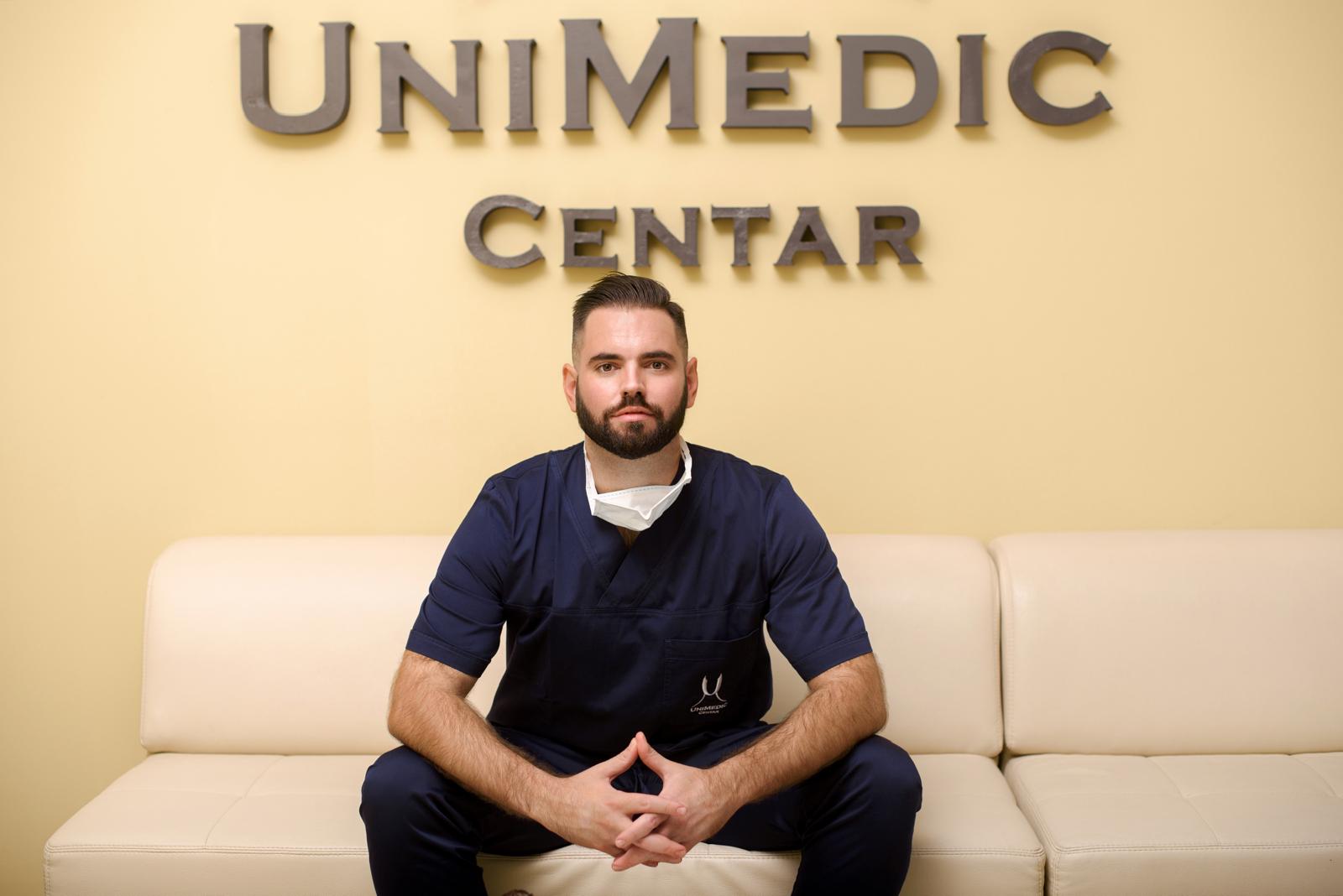 “Djeca ne bi trebala skrivati osmijeh zbog ušiju”, napominje doktor Boris Ivkić, ističući kako otoplastika kod djece često nije samo estetski zahvat